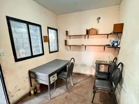 Amplio galpón de 1.086 m2 en ALQUILER, Av. Jujuy al 4400, a cuadras de Av. Circunvalación (RN 38)