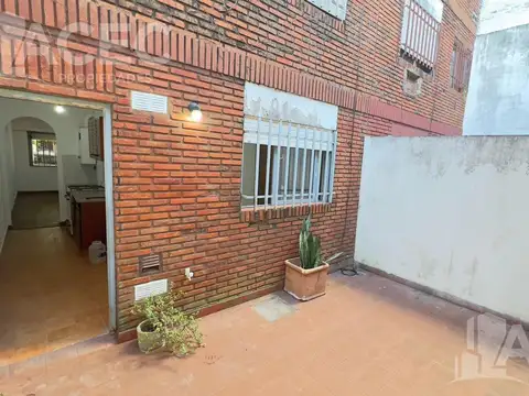 Cerrito 100 - Piso 00 Dpto 01 - Patio
