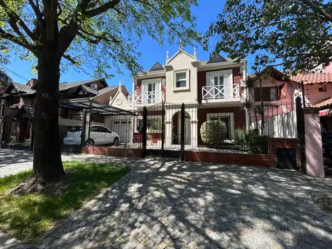 Hermosa Casa 5 ambientes en Venta ubicada en Ciudad Jardin