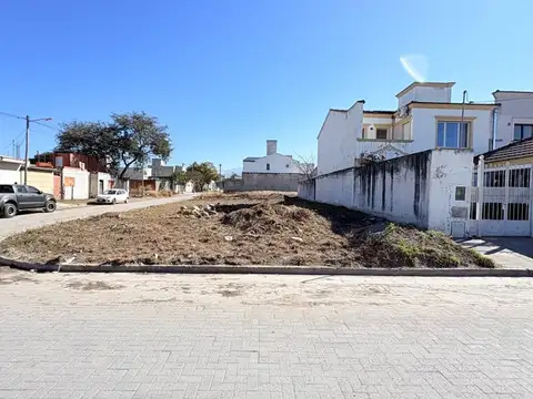 TERRENO VENTA ESQUINA PORTAL DE LESSER