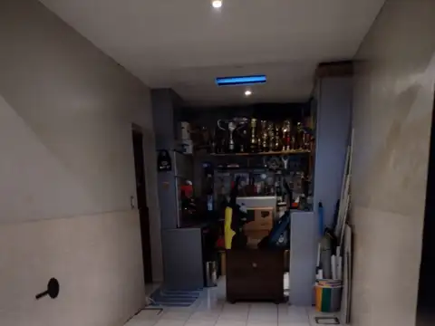 Casa en venta en Mataderos, sobre Av. Escalada