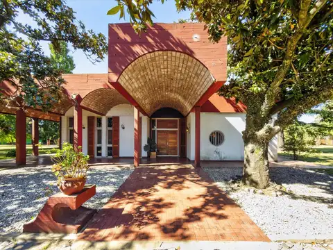 VENTA QUINTA 10.000 M2 TORTUGUITAS  PILETA QUINCHO COCHERAS - FINANCIACIÓN O PERMUTA