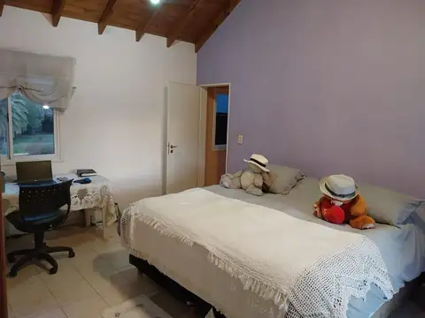 Casa 5 ambientes con 3 baños