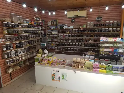 Espectacular Local  Céntrico   Mono Ambiente - Esperanza