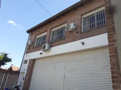 VENTA EN BLOCK DEPOSITO, VIVIENDA Y LOCAL CON VIVIENDA S/ SUCRE BECCAR