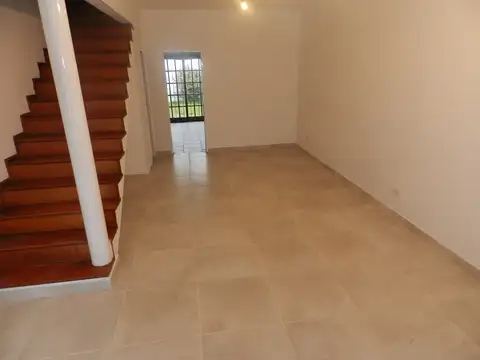 Casa en Alquiler en Versalles, $ 2.500.000