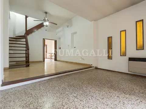 PH tipo casa en alquiler de 4 ambientes en Villa Adelina