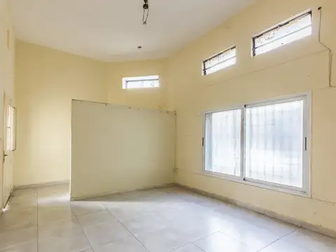 Avenida Melián 2900, Piso 0