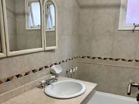 Austria 2000, Piso 2