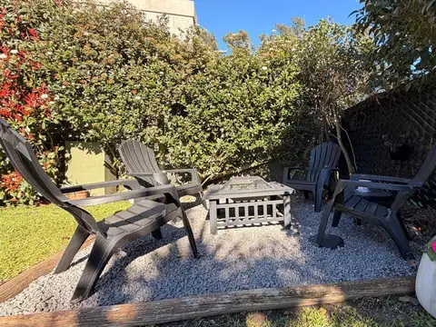Casa en venta con piscina en barrio cerrado sin expensas