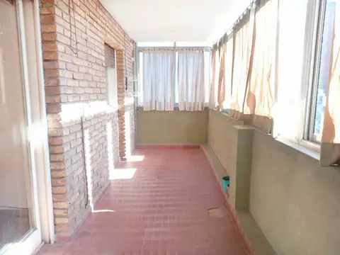 9 de Julio 100, Piso 04