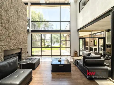 Casa 7 ambientes con 3 baños