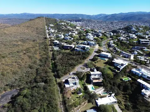 Terreno en Venta 46  mts Fondo
