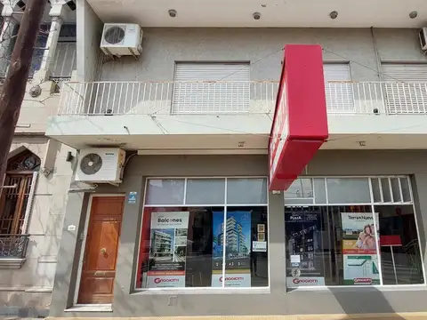 Oficina en Alquiler en Central Córdoba, $ 850.000