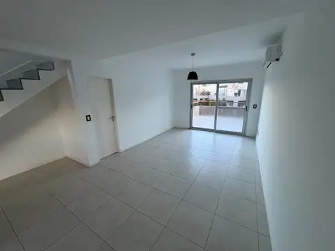 VENTA DEPARTAMENTO 3 AMB LAGO ESCONDIDO NORDELTA