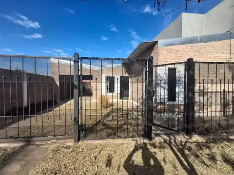 Impecable casa de dos dormitorios en San Benito