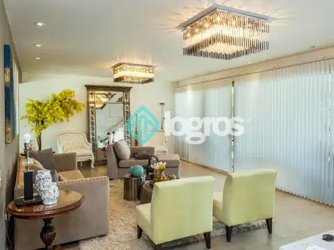 Casa 7 ambientes con 5 baños