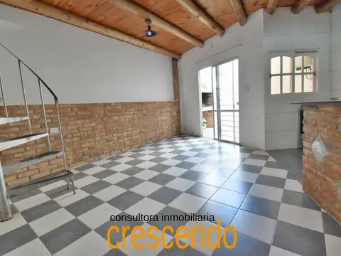 Depto Tipo Casa en Alquiler de 1 dormitorio