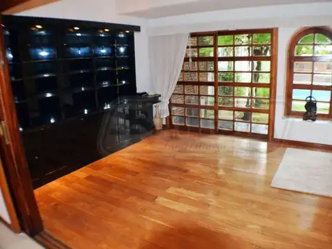 Casa en Venta en Ramos Mejia, USD 1.350.000