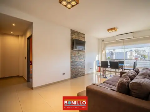 Depto Tipo Casa 4 ambientes con 2 baños
