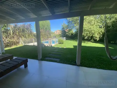 Casa en Venta en San Isidro Labrador, USD 360.000