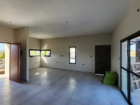 Casa 3 ambientes con 1 baño
