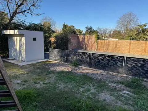 Casa en Alquiler para uso comercial sobre Avenida en Ranelagh, Berazategui