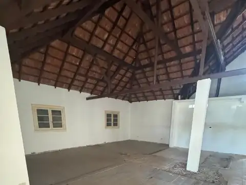 Casa en Alquiler con 1 cochera
