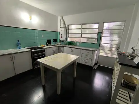 Depto Tipo Casa 3 ambientes con 2 baños