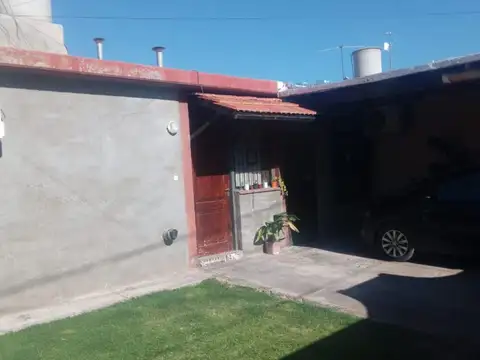 Barrio Rene Favaloro. Mza  D. casa 100