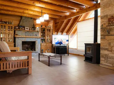 Casa 3 ambientes con 2 baños