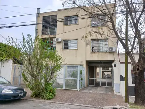 El Indio 1800, Piso 2