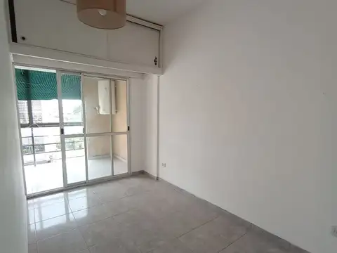 Departamento en Venta en Villa Adelina, USD 120.000