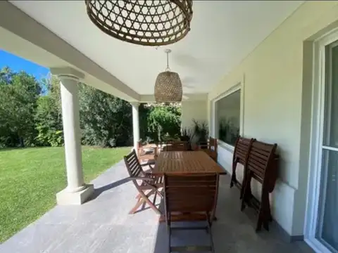 Casa en Alquiler Temporal al Noreste