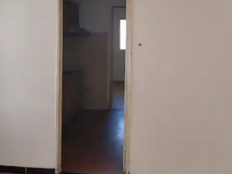 Depto Tipo Casa en Alquiler con 1 cocheras