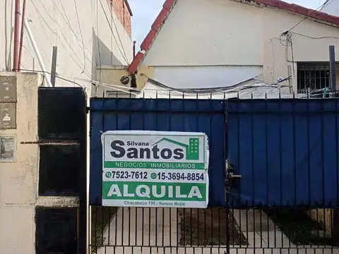 Departamento tipo casa en alquiler en Moron