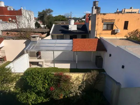 Depto Tipo Casa en Alquiler de 3 ambientes