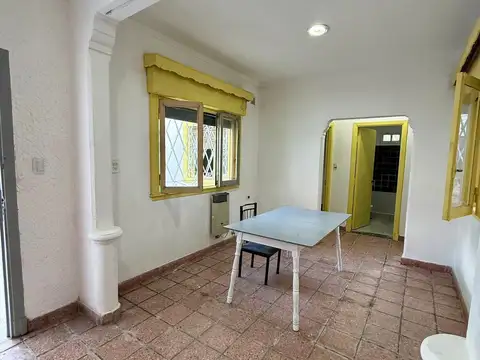 Depto Tipo Casa en Alquiler en Villa Dominico, $ 570.000