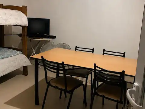 Departamento 14 ambientes con 6 baños