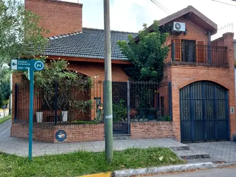 Casa en Venta en San Antonio De Padua, USD 145.000