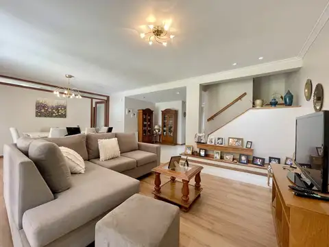 Casa en Alquiler en La Plata [Cod: ]