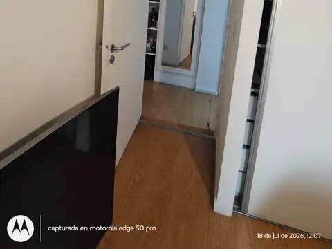 ALQUILER Excelente Departamento de 2 ambientes con patio y balcón. Apto Profesional