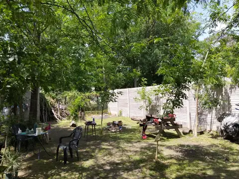 Casa en Alquiler con 1 cochera