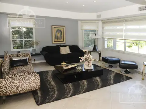 Casa 6 ambientes con 6 baños