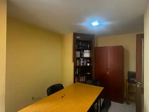 Oficina en venta en complejo Santo Domingo, edificio Genaro Perez.