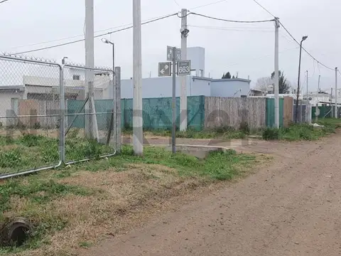14 y 663 , Piso 0
