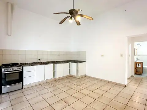 Depto Tipo Casa en Venta 60 años