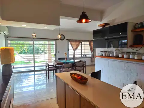 Casa en Venta en Roldan, USD 115.000