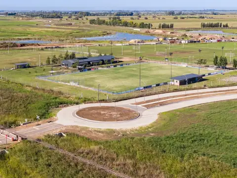 Terreno en venta en barrio cerrado "Cinco Lagos"