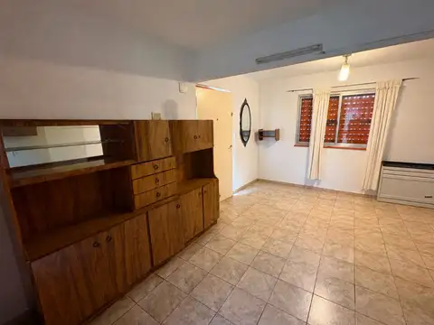 VENTA 3 Ambientes en Muy Buen Estado – Centenario